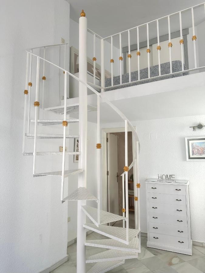 Premium Apartment With Terrace In The City Center Севилья Экстерьер фото